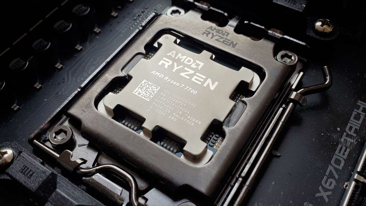 AMD Ryzen 7 7700 CPU