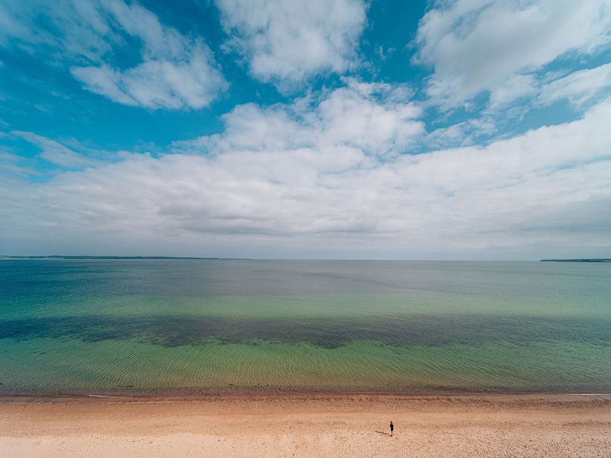 Here's a selection of sample images taken with the Laowa 17mm f/4 Zero-D.