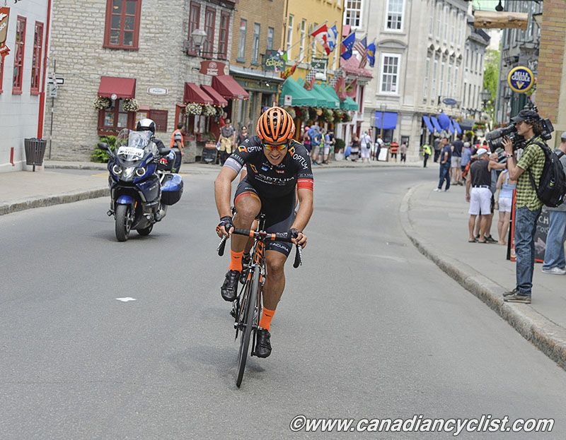 Guillaume Boivin (Optum p/b Kelly Benefit Strategies) bridges up to the break.