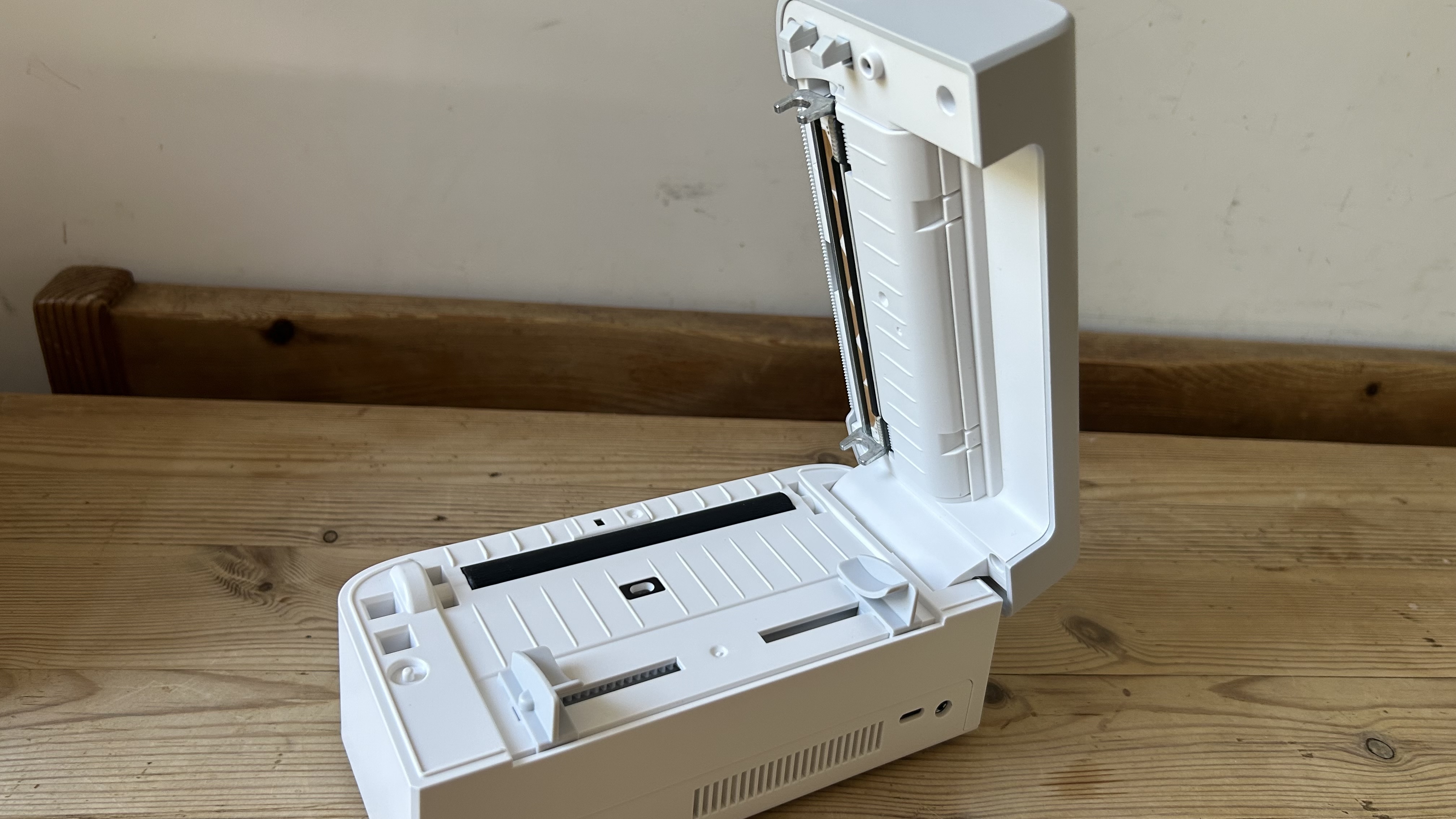 Munbyn RealWriter 403B during our review