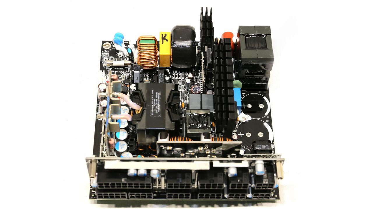 Thermaltake Toughpower GF1 1000W