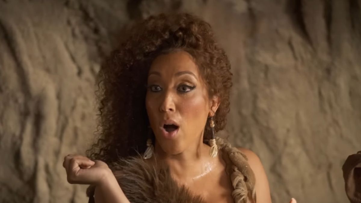 Rawr (Robin Thede) in the &quot;Real Housewives of BC&quot; sketch on A Black Lady Sketch Show