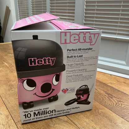 We tested the most famous pink vacuum cleaner on the market and we ...