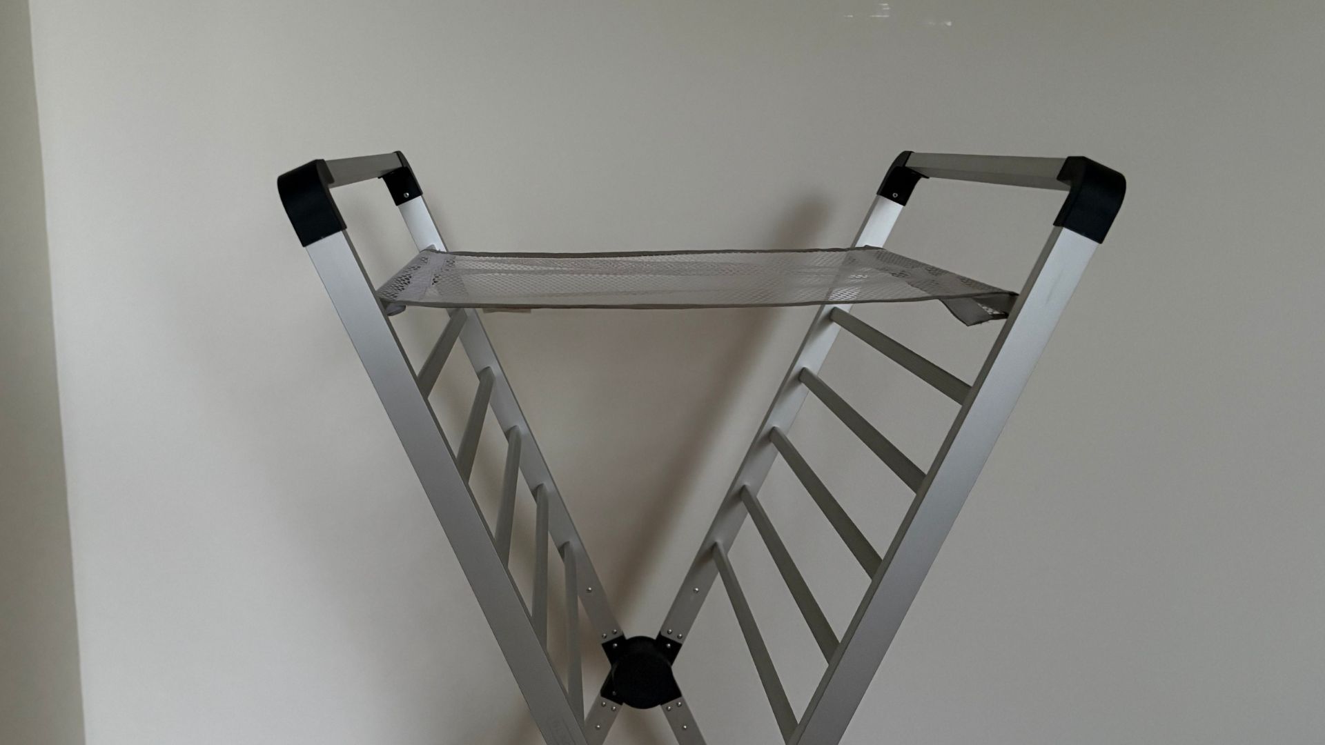 Testing the Black + Decker X Frame Folding Heated Airer
