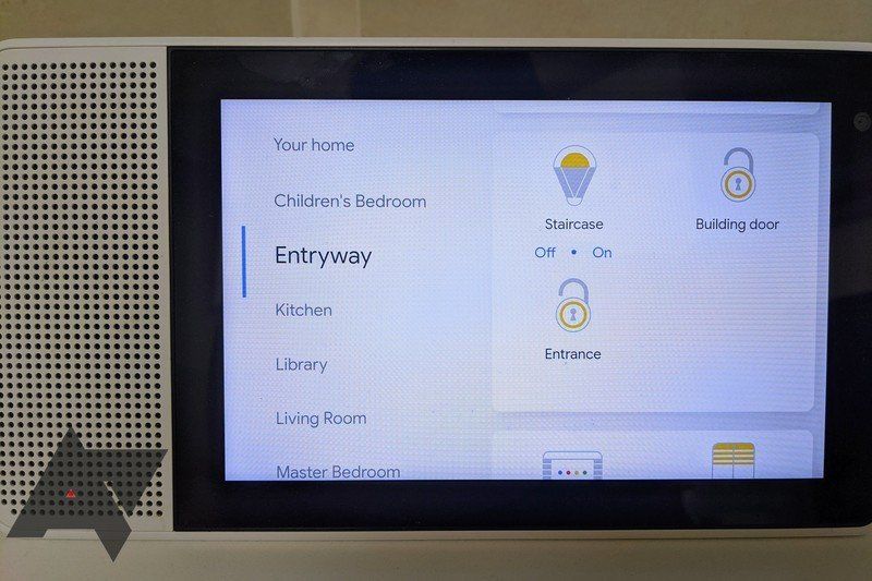 Assistant Display Smart Home Controls