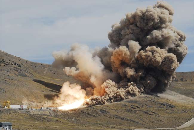 On the Scene: NASA&#039;s Huge Rocket Test