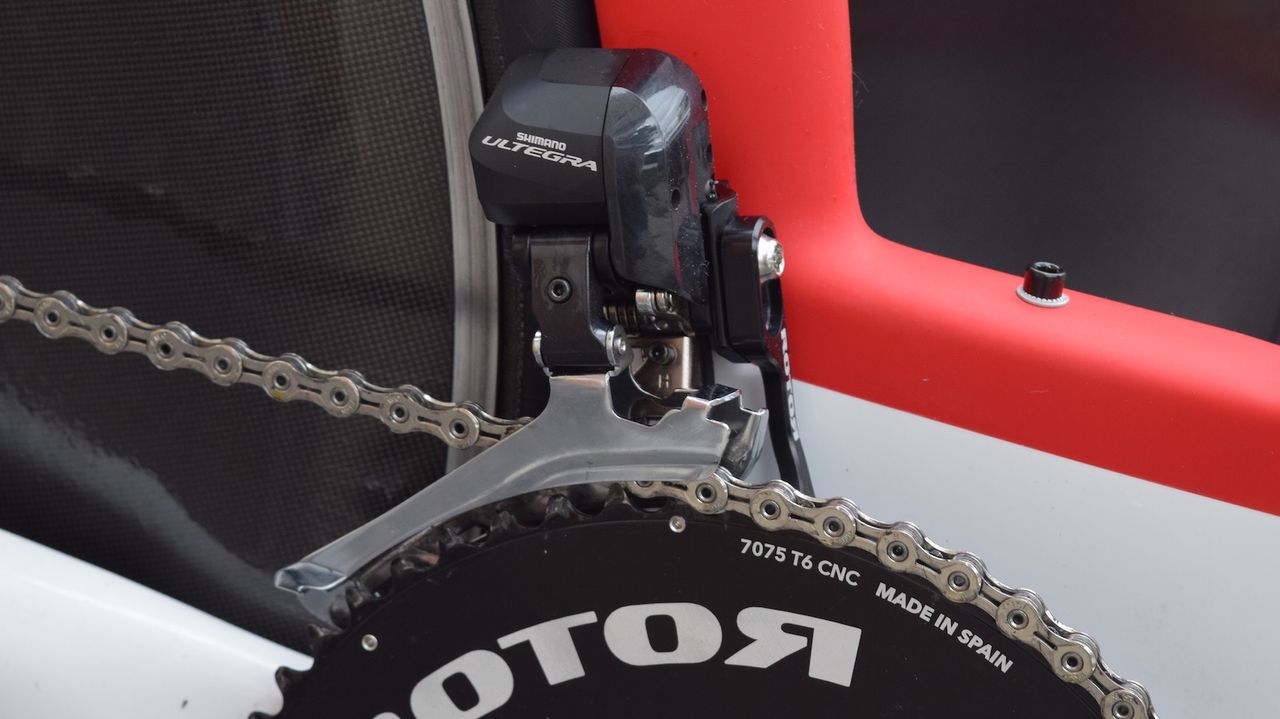 The bike is also equipped with a ROTOR chain catcher