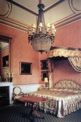 Buckingham Palace bedroom