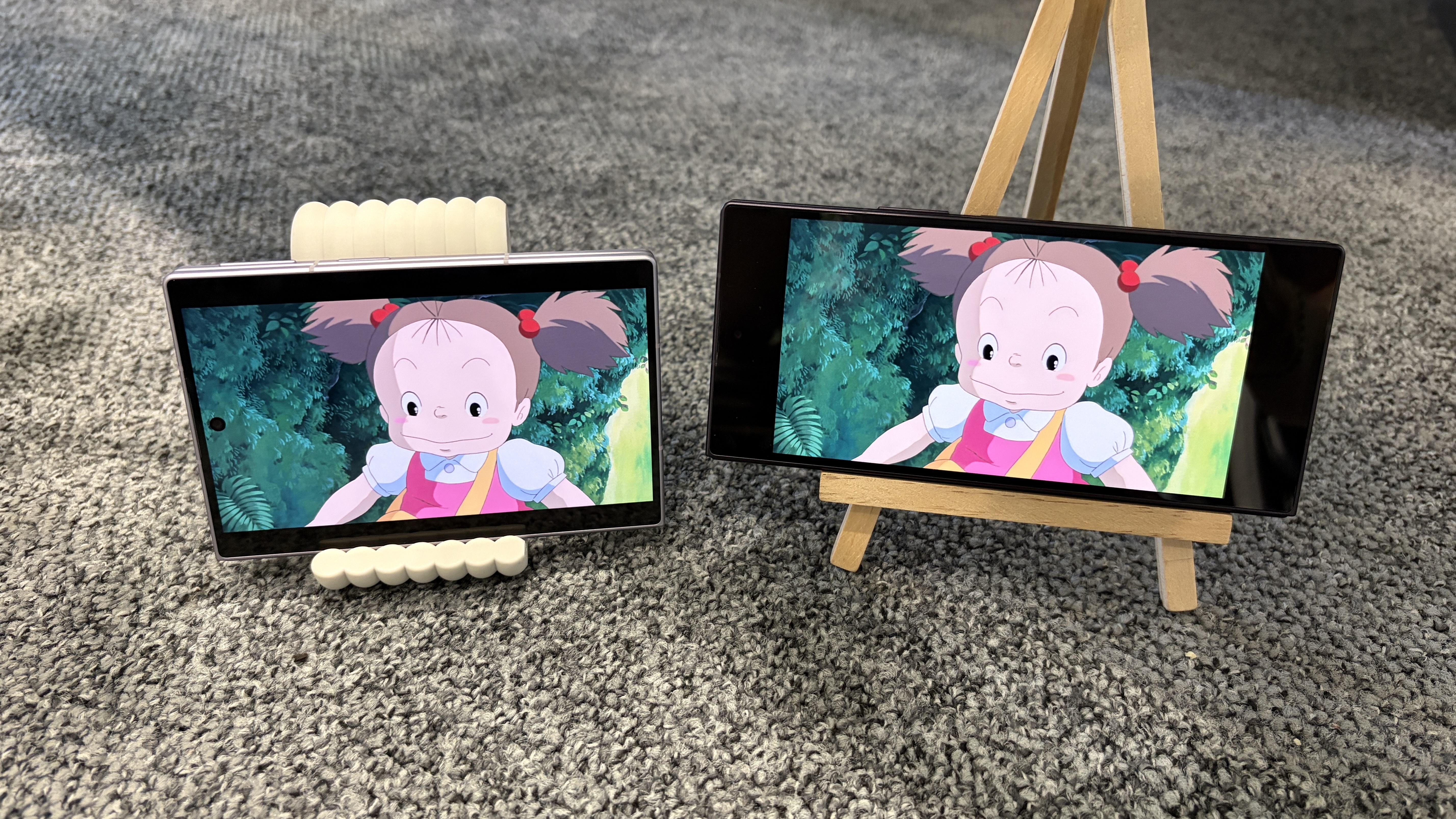Galaxy Z Fold 8 vs Galaxy Z Fold 8 Ultra screen comparison