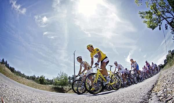 Fabian Cancellara (Team Saxo Bank) riding in yellow.