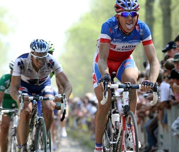 Hard times for French champion Florent Brard (Caisse d'Epargne).