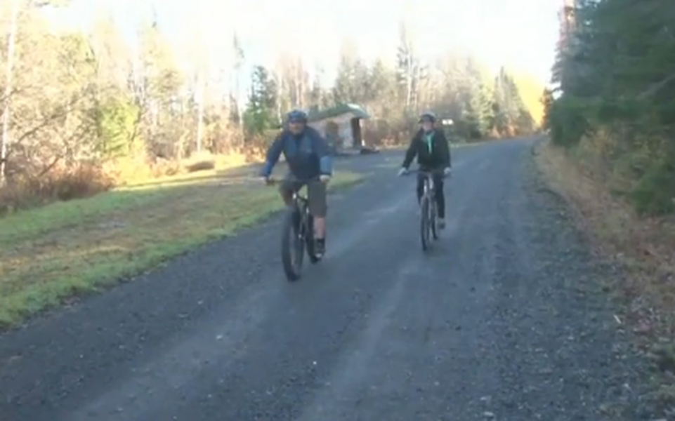 Nurse Kaci Hickox defies Ebola quarantine, goes for a bike ride