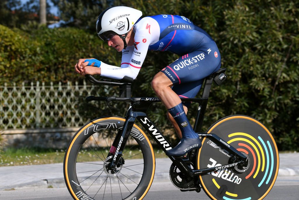 CAMAIORE ITALY MARCH 07 Mikkel Honor of Denmark and Team QuickStep Alpha Vinyl sprints during the 57th TirrenoAdriatico 2022 Stage 1 a 139km individual time trial from Lido di Camaiore to Lido di Camaiore TirrenoAdriatico on March 07 2022 in Camaiore Italy Photo by Tim de WaeleGetty Images
