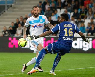 Steven Fletcher in action for Marseille against Reims, 2016