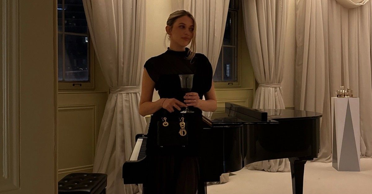 Why Camellia Makes You Smell Rich, Plus 9 Scents to Try