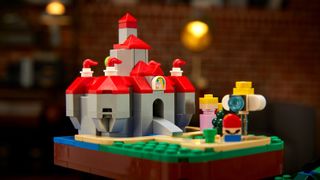 Diorama del set Lego Blocco ? - Castello di Peach con Mario, Peach e Lakitu