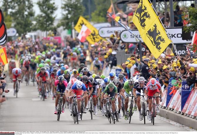 The sprint for stage three victory