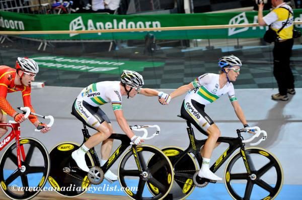 Team Australia makes a hand off during the Madison Final (Track World Championships, Apledoorn, Ned)
