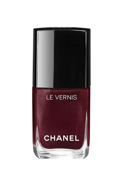 Chanel Le Vernis Nail Polish in Vamp