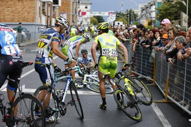 A crash in the final turn disrupted the stage 5 finale.