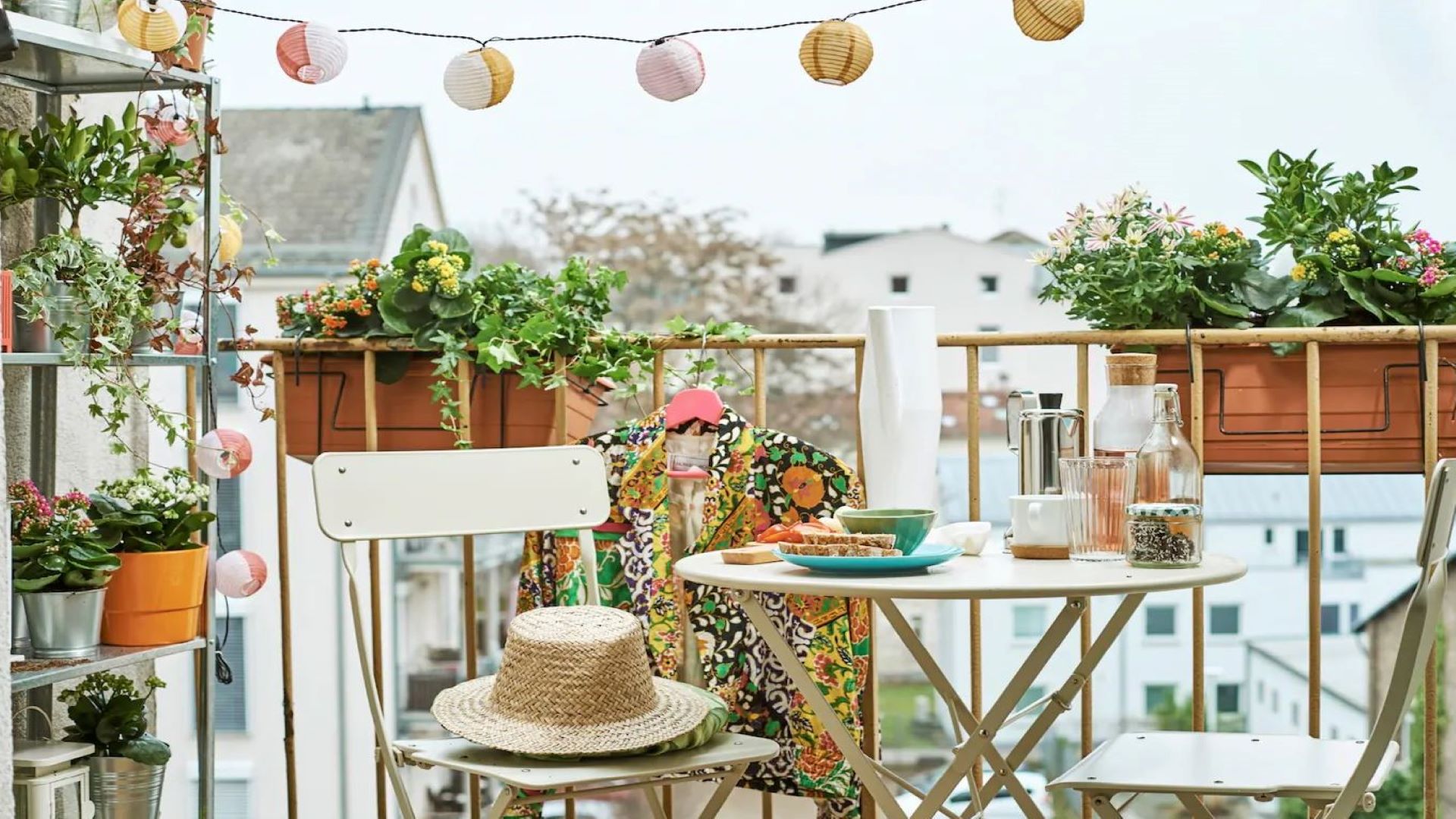 Balcony decor ideas: how to create a gorgeous outside space