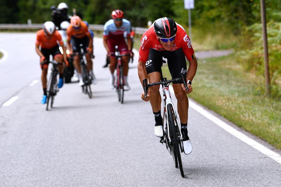 Adam Hansen (Lotto Soudal) attacks the breakaway