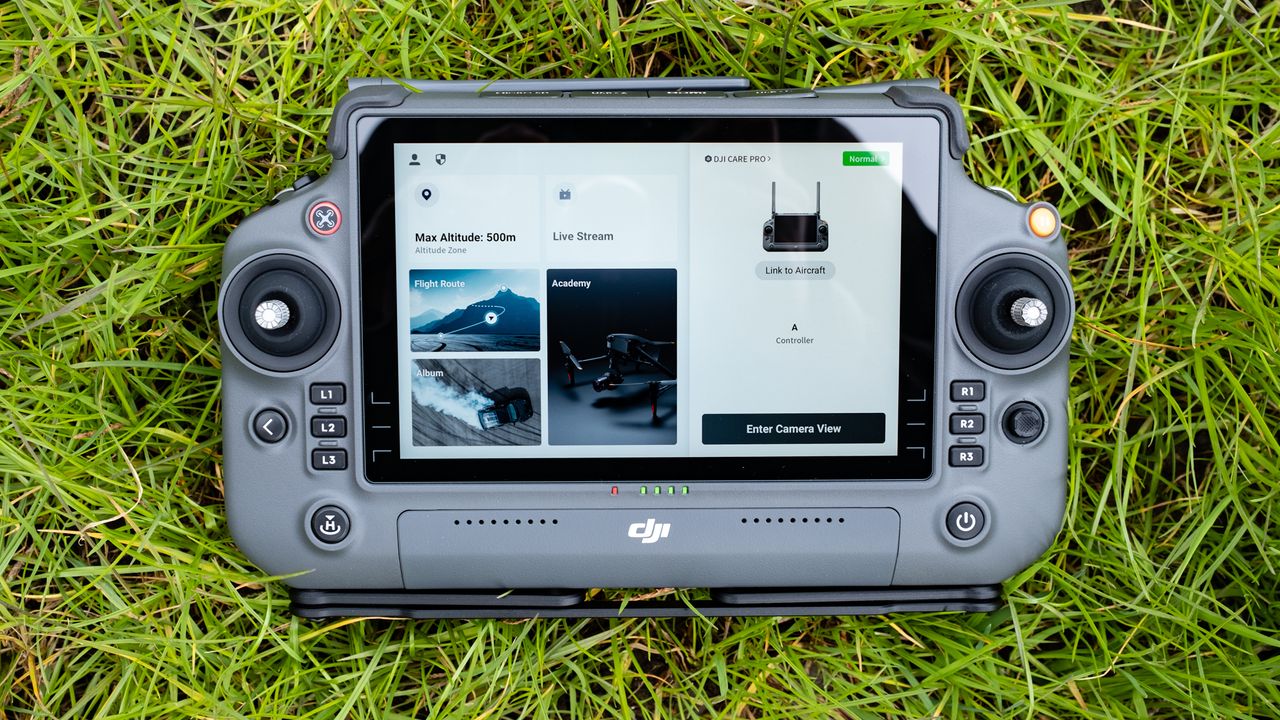 DJI Inspire 3-controller close up.