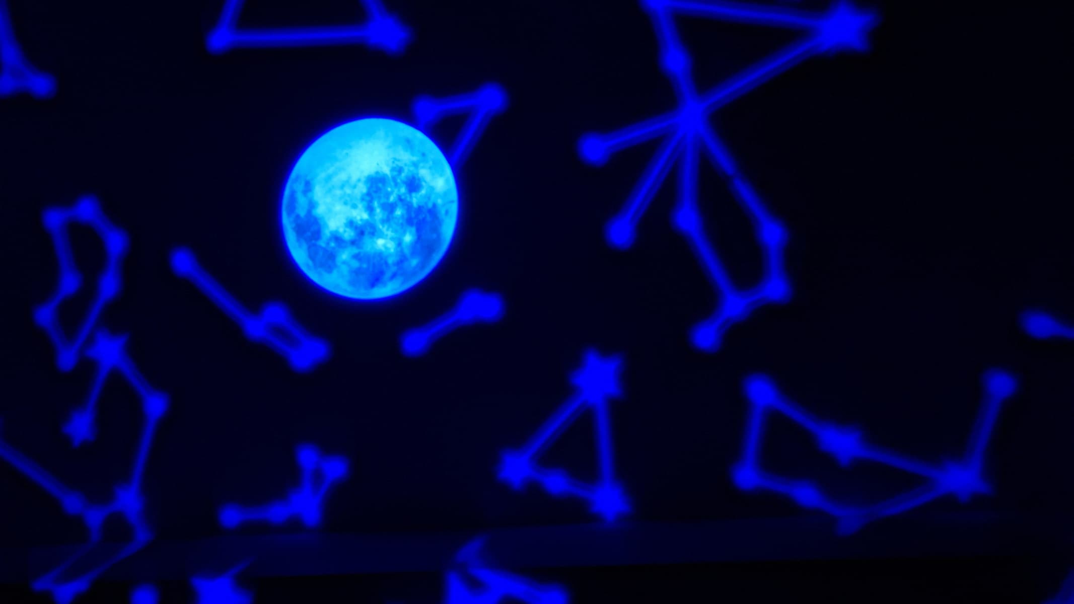 Thames and Kosmos Planetarium Projector