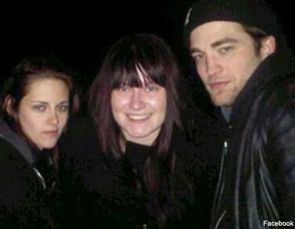Robert Pattinson and Kristen Stewart - Robert Pattinson and Kristen Stewart - Robert Pattinson Kristen Stewart - Breaking Dawn - Isle of Wight - The Spyglass Inn - Celebrity News - Marie Claire