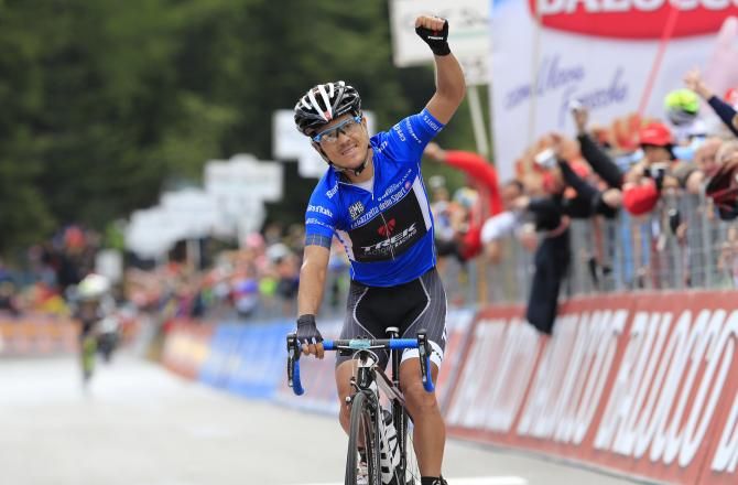 Julian Arredondo wins stage 18 of the Giro d'Italia