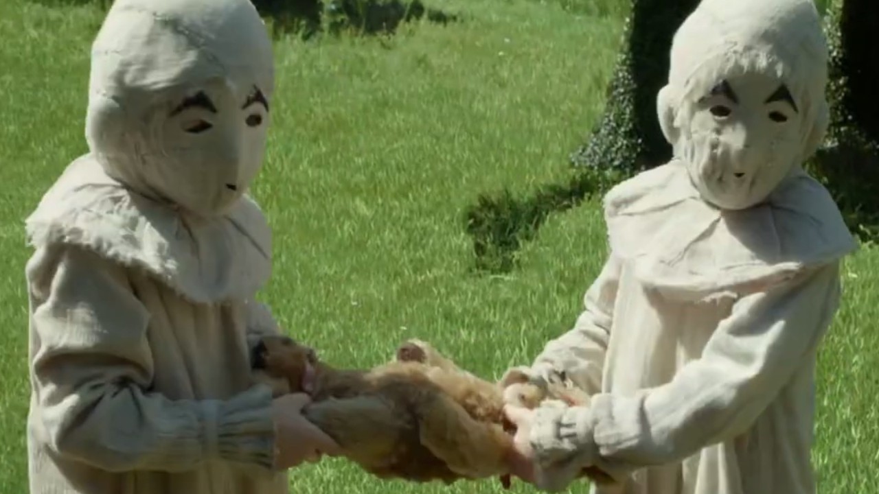 Two masked children in Miss Peregrine's Home for Peculiar Children