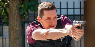 chicago pd season 7 jesse lee soffer jay halsead gun drawn nbc