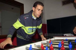 Vincenzo Nibali shows off his table football skills