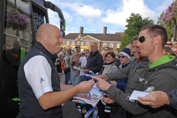 Team Sky's Dave Brailsford meets the fans