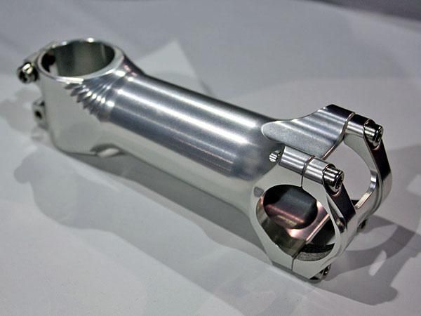 Sampson's new Stratics CN stem reportedly weighs just 135g for a 100mm extension and is about to undergo CEN testing.