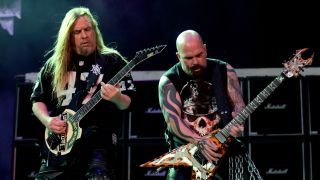 Jeff Hanneman and Kerry King on stage together