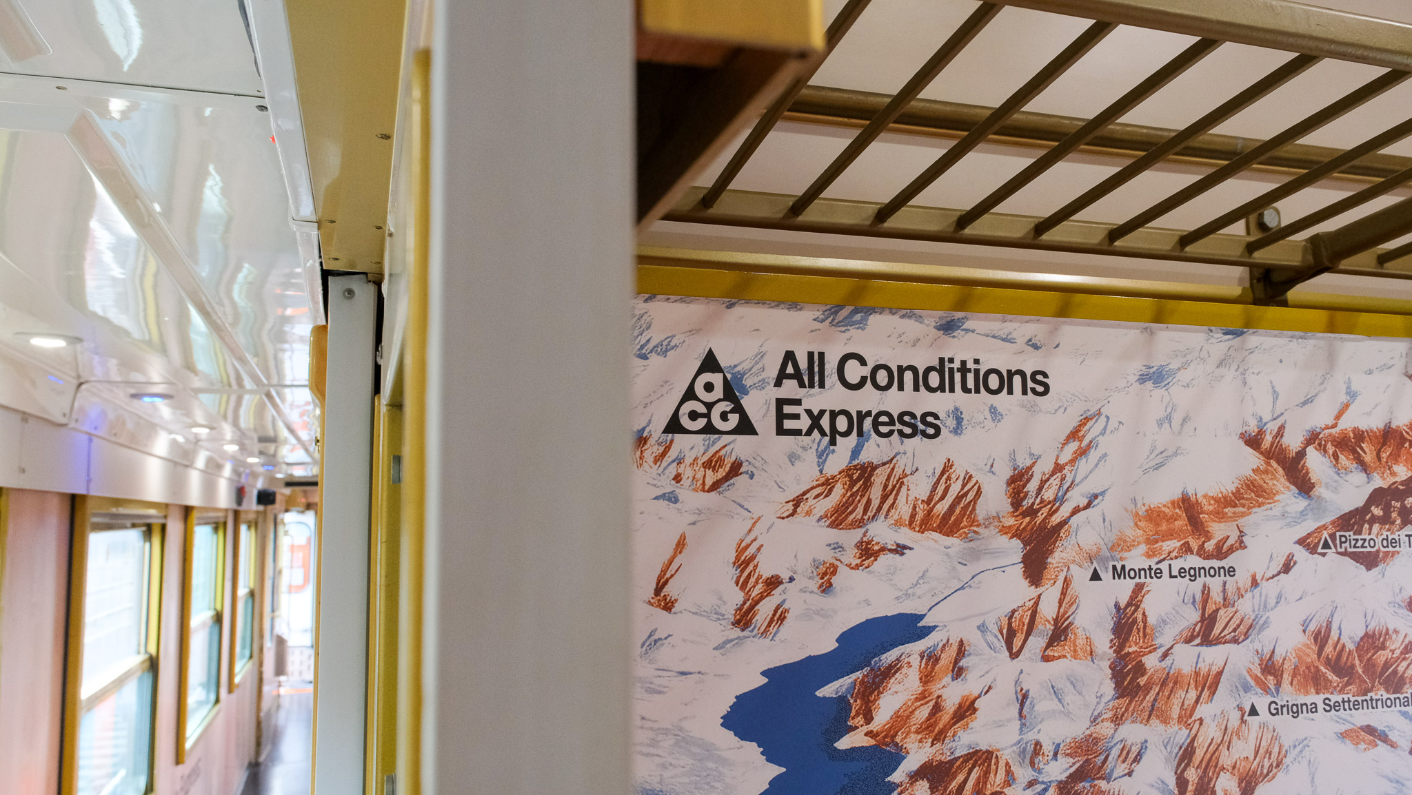 Nike All Conditions Express