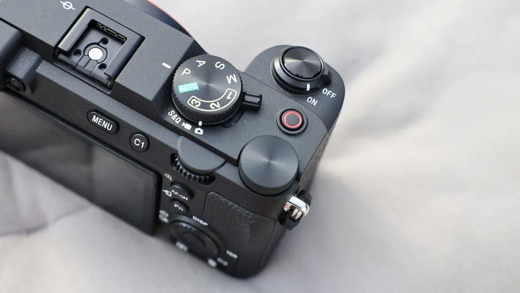 Sony A7 V overtaken by 3-year-old full-frame mirrorless – here's Japan ...