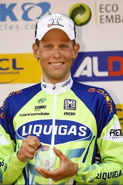 Kjell Carlstr&ouml;m (Liquigas) awarded for the win.