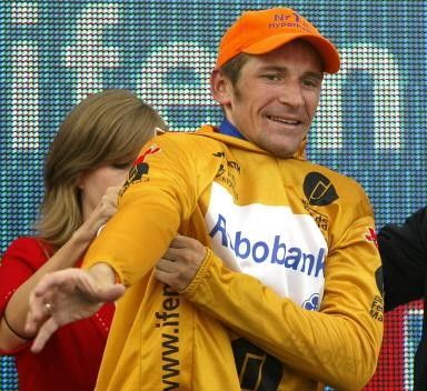 More gold for Denis Menchov after stage 11