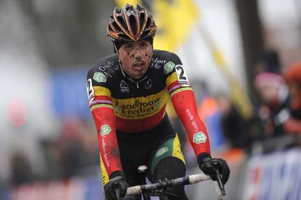 Belgian national champion Sven Nys (Landbouwkrediet) finishes fifth in Hoogerheide.