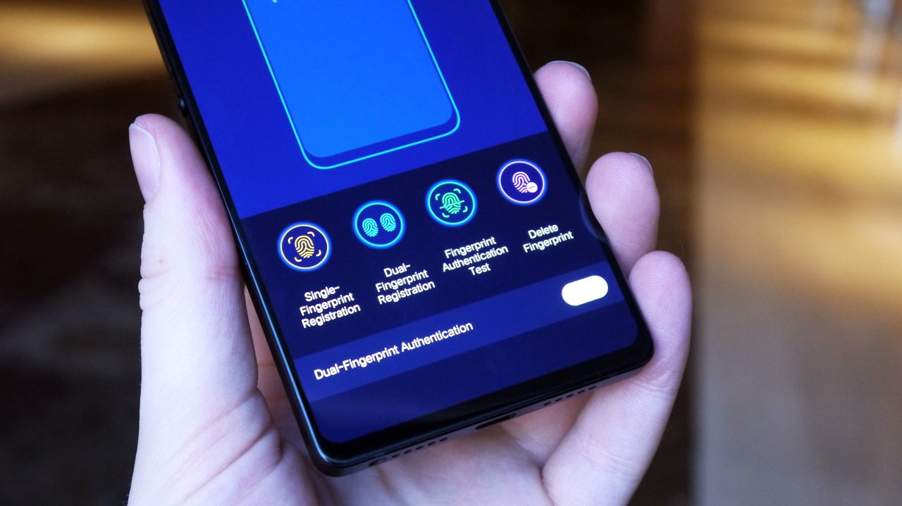 The demo app on the phone offered a variety of different fingerprint scanning options