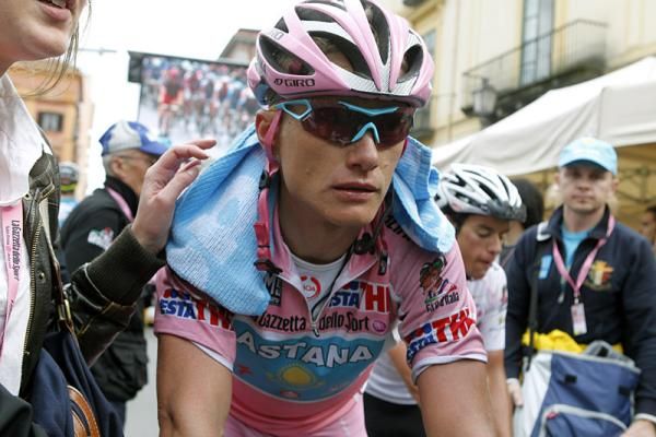 Alexandre Vinokourov (Astana) at the finish in Cava de' Tirreni.