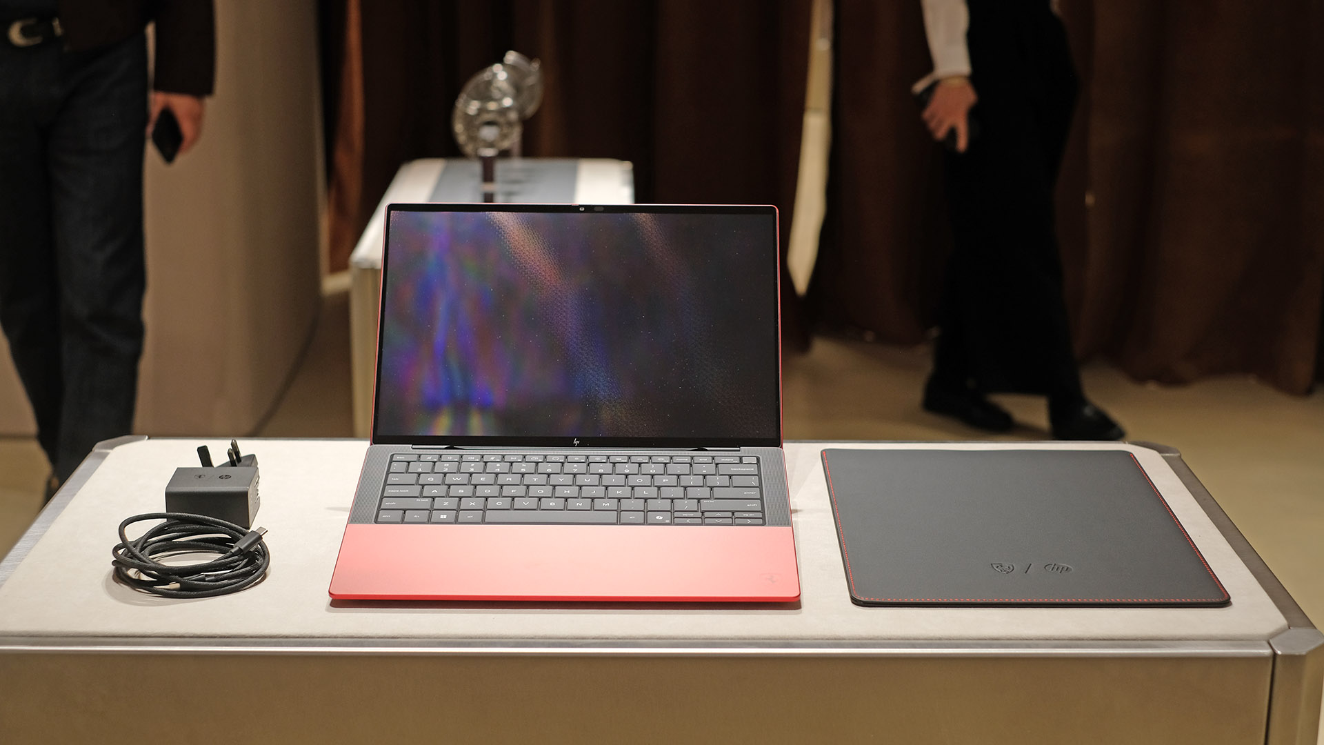 HP Limited Edition Scuderia Ferrari PC