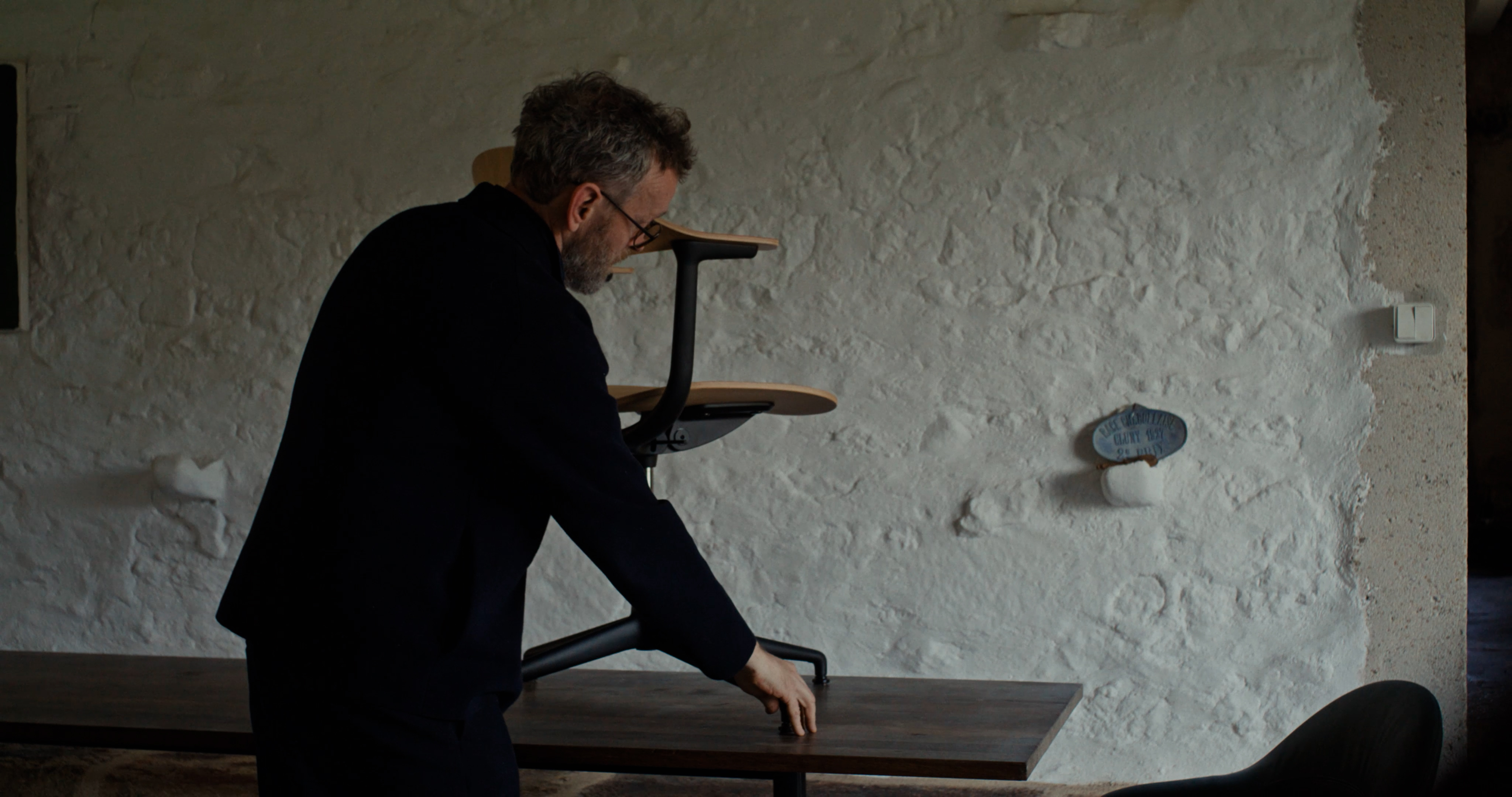 Erwan Bouroullec in the stuff that surrounds episode 5