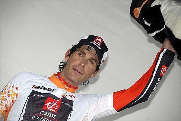 Jos&eacute; Iv&aacute;n Gutierrez (Caisse d'Epargne) is back in the leader's jersey The 2007 winner edged out Frenchman Cyril Lemoine by less than a tenth of a second.