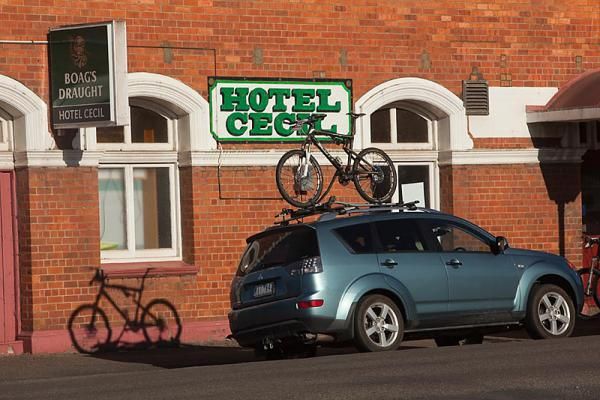 Zeehan's historic Hotel Cecil... and a state of the art mountain bike.