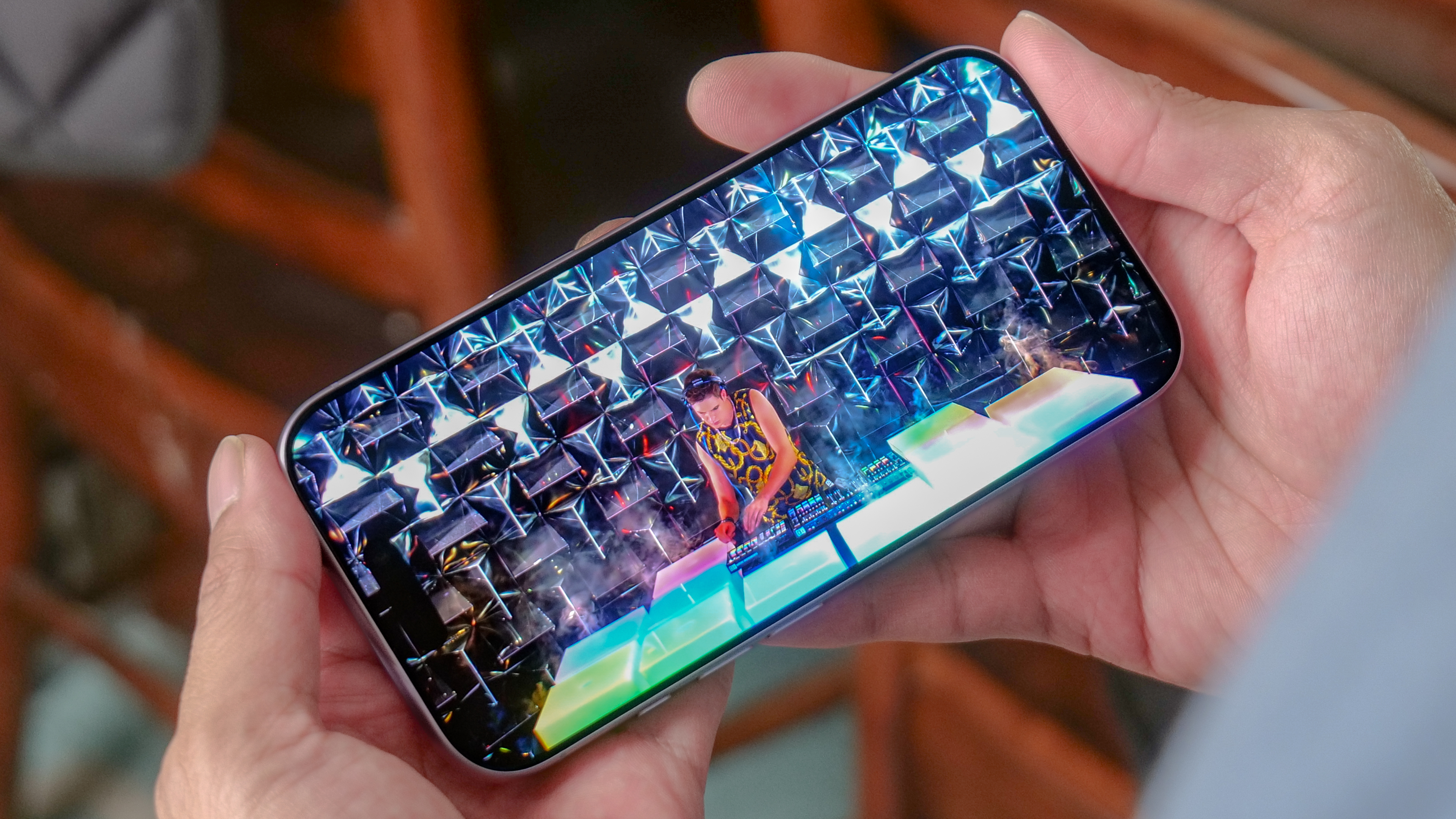 Apple iPhone 17 review.