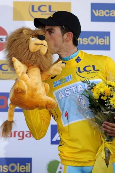 Alberto Contador added to his collection of lions.