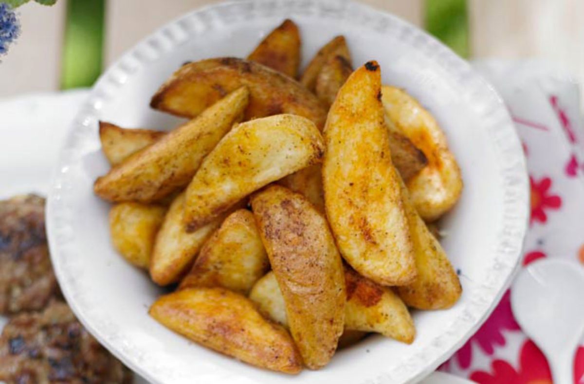 Paprika wedges Dinner Recipes GoodtoKnow